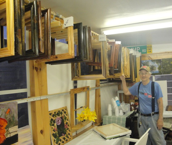 Don Shares  MAKING PERFECT PICTURE FRAMES SECRETS